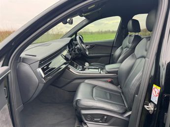 Audi Q7 TDI QUATTRO S LINE BLACK EDITION