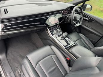 Audi Q7 TDI QUATTRO S LINE BLACK EDITION