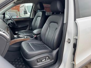 Audi Q5 Q5 2.0L TFSI QUATTRO 4WD PETROL AUTO, 5SEAT, 5DOOR, 65-15, EURO 
