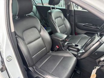 Kia Sportage 1.7 CRDi 3 SUV 5dr Diesel DCT Euro 6 (s/s) (139 bhp)