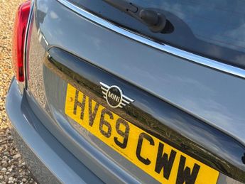 MINI Hatch 1.5 Cooper Classic Hatchback 3dr Petrol Steptronic Euro 6 (s/s) 