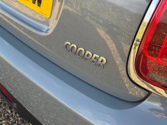 MINI Hatch 1.5 Cooper Classic Hatchback 3dr Petrol Steptronic Euro 6 (s/s) 