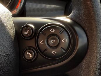 MINI Hatch 1.5 Cooper Classic Hatchback 3dr Petrol Steptronic Euro 6 (s/s) 