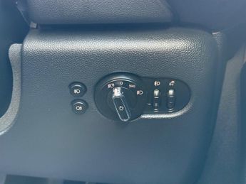 MINI Hatch 1.5 Cooper Classic Hatchback 3dr Petrol Steptronic Euro 6 (s/s) 