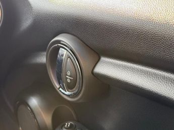 MINI Hatch 1.5 Cooper Classic Hatchback 3dr Petrol Steptronic Euro 6 (s/s) 