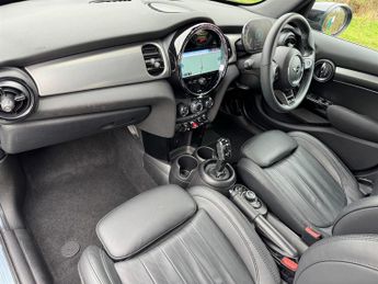 MINI Hatch COOPER EXCLUSIVE