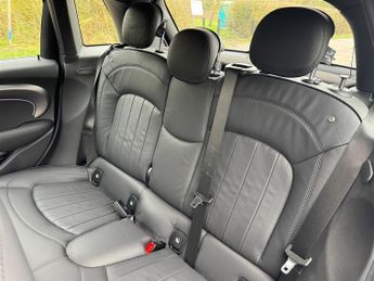 MINI Hatch COOPER EXCLUSIVE