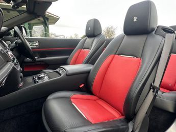 Rolls-Royce Dawn 6.6 V12 Black Badge Convertible
