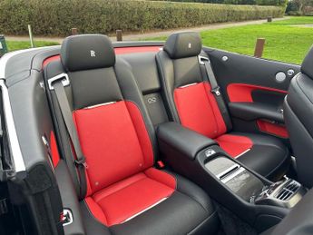 Rolls-Royce Dawn 6.6 V12 Black Badge Convertible