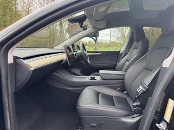 Tesla Model Y PERFORMANCE AWD VAT Q