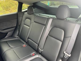 Tesla Model Y PERFORMANCE AWD VAT Q