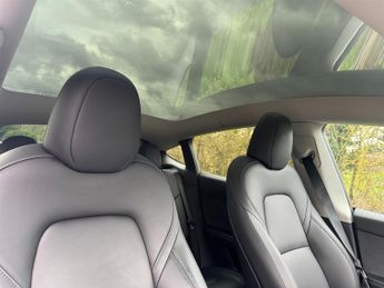 Tesla Model Y PERFORMANCE AWD VAT Q