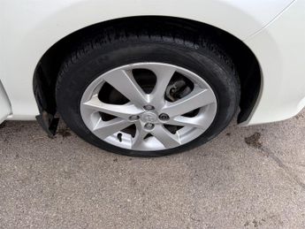 Toyota Yaris VVT-I T SPIRIT