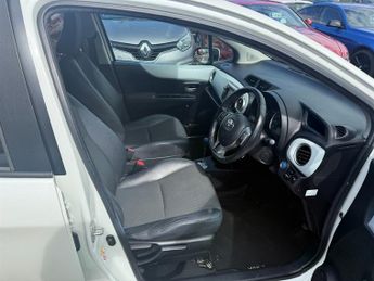 Toyota Yaris VVT-I T SPIRIT