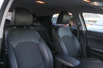 Kia XCeed 1.4 T-GDi 3 SUV 5dr Petrol DCT Euro 6 (s/s) (138 bhp)