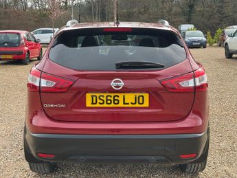 Nissan Qashqai 1.6 dCi Tekna SUV 5dr Diesel XTRON 2WD Euro 6 (s/s) (130 ps)