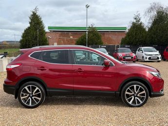 Nissan Qashqai 1.6 dCi Tekna SUV 5dr Diesel XTRON 2WD Euro 6 (s/s) (130 ps)
