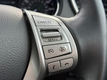 Nissan Qashqai 1.6 dCi Tekna SUV 5dr Diesel XTRON 2WD Euro 6 (s/s) (130 ps)