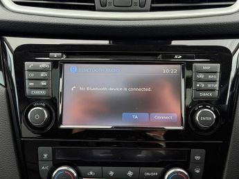 Nissan Qashqai 1.6 dCi Tekna SUV 5dr Diesel XTRON 2WD Euro 6 (s/s) (130 ps)