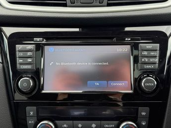 Nissan Qashqai 1.6 dCi Tekna SUV 5dr Diesel XTRON 2WD Euro 6 (s/s) (130 ps)