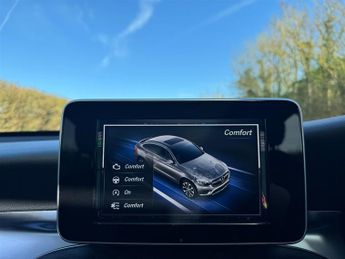 Mercedes GLC220d 4MATIC AMG LINE COUPE PREMIUM