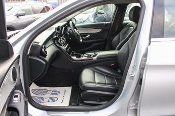 Mercedes C220 2.1 BlueTEC Sport Saloon 4dr Diesel G-Tronic+ Euro 6 (s/s) (170 