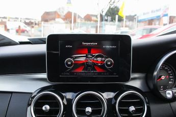 Mercedes C220 2.1 BlueTEC Sport Saloon 4dr Diesel G-Tronic+ Euro 6 (s/s) (170 