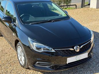 Vauxhall Astra 1.5 Turbo D SE Hatchback 5dr Diesel Manual Euro 6 (s/s) (105 ps)