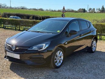 Vauxhall Astra 1.5 Turbo D SE Hatchback 5dr Diesel Manual Euro 6 (s/s) (105 ps)