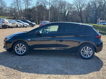 Vauxhall Astra 1.5 Turbo D SE Hatchback 5dr Diesel Manual Euro 6 (s/s) (105 ps)