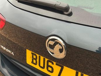 Vauxhall Insignia 2.0 Turbo D BlueInjection Elite Nav Sports Tourer 5dr Diesel Aut