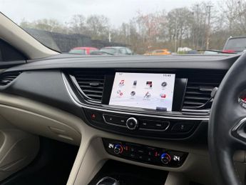 Vauxhall Insignia 2.0 Turbo D BlueInjection Elite Nav Sports Tourer 5dr Diesel Aut