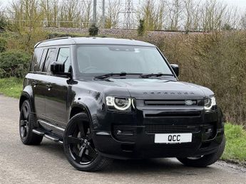 Land Rover Defender X-DYNAMIC S D300 7 SEATS