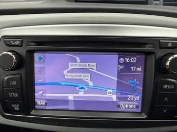 Toyota Yaris VVT-I T SPIRIT