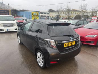 Toyota Yaris VVT-I T SPIRIT