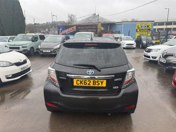 Toyota Yaris VVT-I T SPIRIT