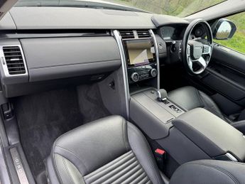 Land Rover Discovery SE D300 COMMERCIAL VAT Q