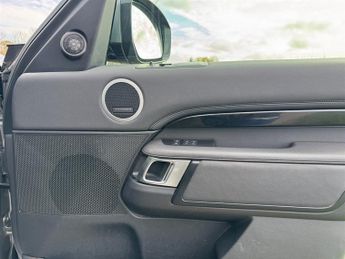 Land Rover Discovery SE D300 COMMERCIAL VAT Q