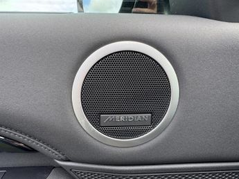 Land Rover Discovery SE D300 COMMERCIAL VAT Q