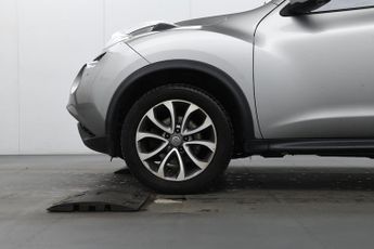 Nissan Juke 1.6 DIG-T Tekna SUV 5dr Petrol XTRON 4WD Euro 6 (190 ps)