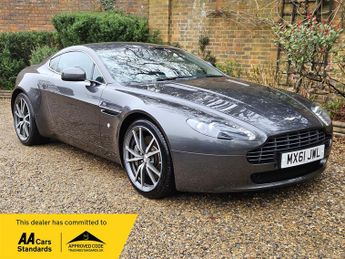 Aston Martin Vantage V8