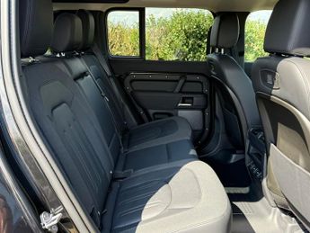 Land Rover Defender 110 SD4 S