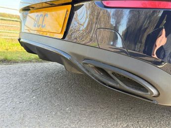 Mercedes E220d AMG LINE