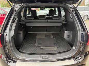 Mitsubishi Outlander 2.4h TwinMotor 13.8kWh 4h SUV 5dr Petrol Plug-in Hybrid CVT 4WD 