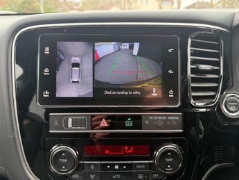 Mitsubishi Outlander 2.4h TwinMotor 13.8kWh 4h SUV 5dr Petrol Plug-in Hybrid CVT 4WD 