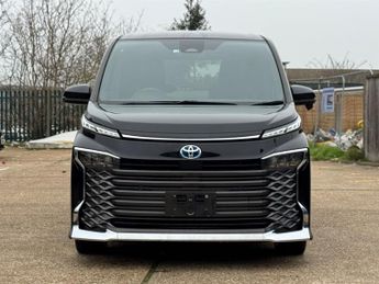 Toyota Voxy VOXY PETROL-HYBRID S-Z 1.8L AUTO 7SEAT,5DR,EURO 6,ULEZ,72-22,FRE