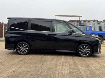 Toyota Voxy VOXY PETROL-HYBRID S-Z 1.8L AUTO 7SEAT,5DR,EURO 6,ULEZ,72-22,FRE