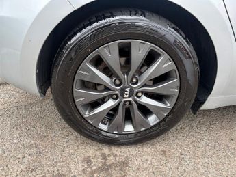 Kia Ceed 1.6 CRDi 3 Hatchback 5dr Diesel DCT Euro 6 (s/s) (134 bhp)
