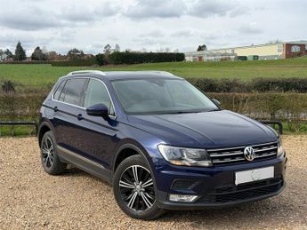 Volkswagen Tiguan 2.0 TDI BlueMotion Tech SE Navigation SUV 5dr Diesel DSG 4Motion