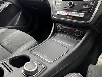 Mercedes GLA180 1.6 Urban Edition 7G-DCT Euro 6 (s/s) 5dr